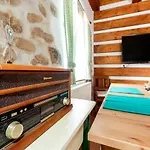 Chalet Chalupa Na Peci *